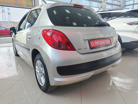 Peugeot 207 1.4 MT (88 л.с.), 2008 Peugeot 207 1.4 MT (88 л.с.), 2008 — купить в Нижнем Новгороде