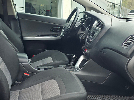 Kia Ceed 1.6 AT (130 л.с.), 2017 Kia Ceed 1.6 AT (130 л.с.), 2017 — купить в Нижнем Новгороде
