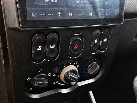 Renault Sandero 1.6 MT (84 л.с.), 2010 — купить в Нижнем Новгороде