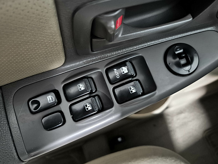 Kia Cerato 1.6 MT (105 л.с.), 2006 Kia Cerato 1.6 MT (105 л.с.), 2006 — купить в Нижнем Новгороде