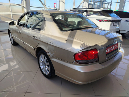 Hyundai Sonata 2.0 MT (131 л.с.), 2004 Hyundai Sonata 2.0 MT (131 л.с.), 2004 — купить в Нижнем Новгороде