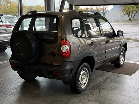 Chevrolet Niva 1.7 MT (80 л.с.) 4WD, 2013 Chevrolet Niva 1.7 MT (80 л.с.) 4WD, 2013 — купить в Нижнем Новгороде