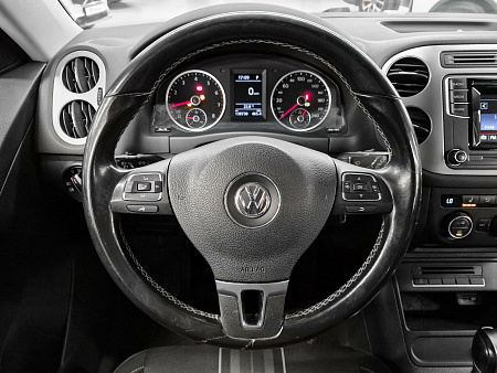 Volkswagen Tiguan 2.0 AT (180 л.с.) 4WD, 2016 Volkswagen Tiguan 2.0 AT (180 л.с.) 4WD, 2016 — купить в Нижнем Новгороде
