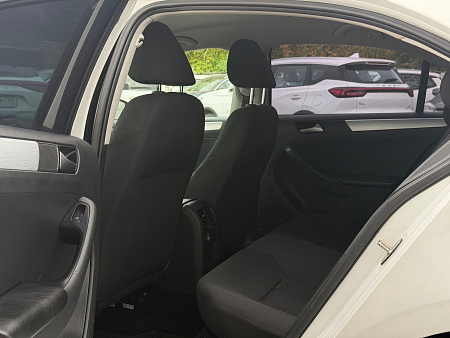 Volkswagen Jetta 1.6 AT (110 л.с.), 2017 — купить в Нижнем Новгороде