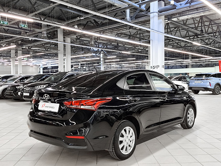 Hyundai Solaris 1.4 MT (100 л.с.), 2017 Hyundai Solaris 1.4 MT (100 л.с.), 2017 — купить в Нижнем Новгороде