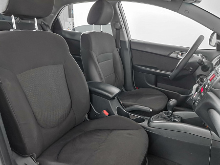 Kia Cerato 6-speed 1.6 AT (126 л.с.), 2012 Kia Cerato 6-speed 1.6 AT (126 л.с.), 2012 — купить в Нижнем Новгороде