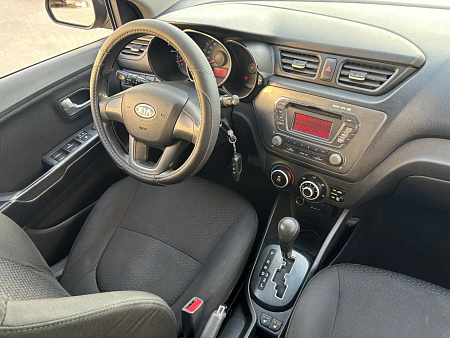 Kia Rio 4-speed 1.6 AT (123 л.с.), 2011 — купить в Нижнем Новгороде