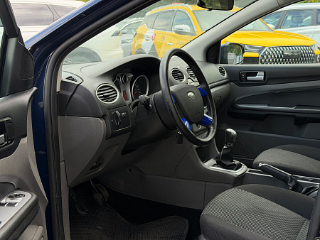 Ford Focus 1.6 MT (100 л.с.), 2010 Ford Focus 1.6 MT (100 л.с.), 2010 — купить в Нижнем Новгороде