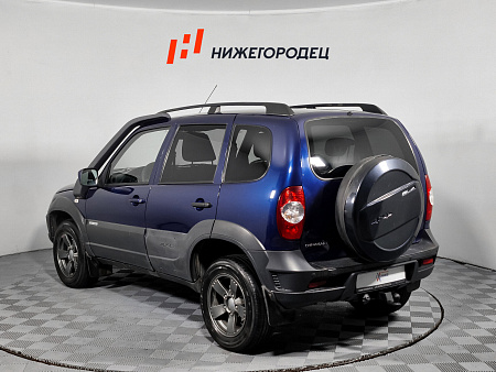 Chevrolet Niva 1.7 MT (80 л.с.) 4WD, 2017 Chevrolet Niva 1.7 MT (80 л.с.) 4WD, 2017 — купить в Нижнем Новгороде