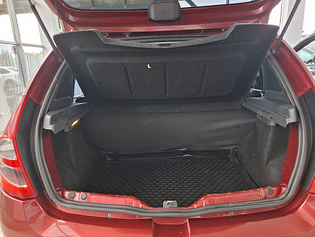 Renault Sandero 1.6 MT (84 л.с.), 2012 — купить в Нижнем Новгороде