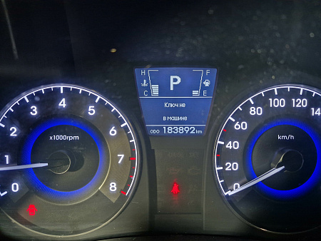 Hyundai Solaris 1.6 AT (123 л.с.), 2011 — купить в Нижнем Новгороде