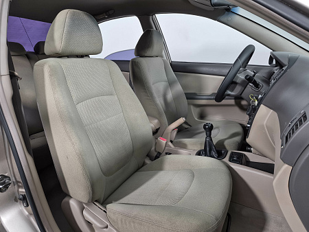 Kia Cerato 1.6 MT (105 л.с.), 2006 Kia Cerato 1.6 MT (105 л.с.), 2006 — купить в Нижнем Новгороде