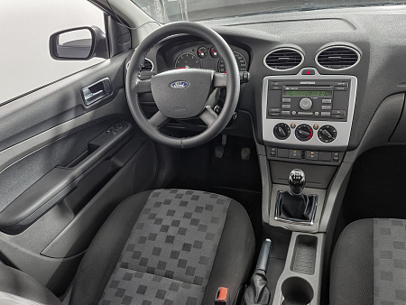 Ford Focus 1.6 MT (100 л.с.), 2005 Ford Focus 1.6 MT (100 л.с.), 2005 — купить в Нижнем Новгороде