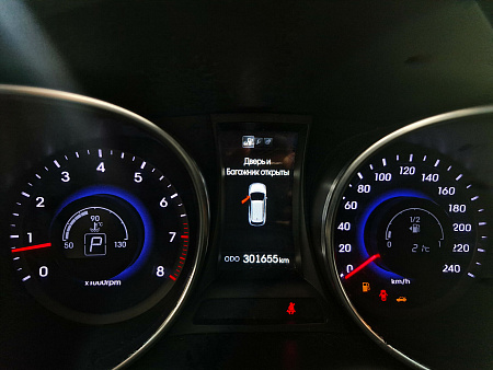 Hyundai Santa Fe 2.4 AT (175 л.с.) 4WD, 2013 — купить в Нижнем Новгороде