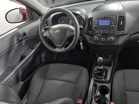 Hyundai i30 1.4 MT (109 л.с.), 2010 — купить в Нижнем Новгороде