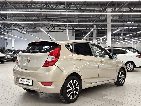 Hyundai Solaris 1.6 AT (123 л.с.), 2012 — купить в Нижнем Новгороде