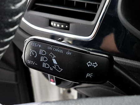 SEAT Leon 1.2 AMT (105 л.с.), 2013 — купить в Нижнем Новгороде