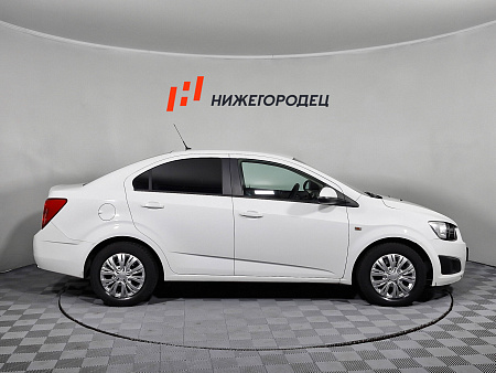 Chevrolet Aveo 1.6 AT (115 л.с.), 2013 Chevrolet Aveo 1.6 AT (115 л.с.), 2013 — купить в Нижнем Новгороде