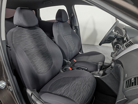 Hyundai Solaris 1.4 AT (107 л.с.), 2015 Hyundai Solaris 1.4 AT (107 л.с.), 2015 — купить в Нижнем Новгороде