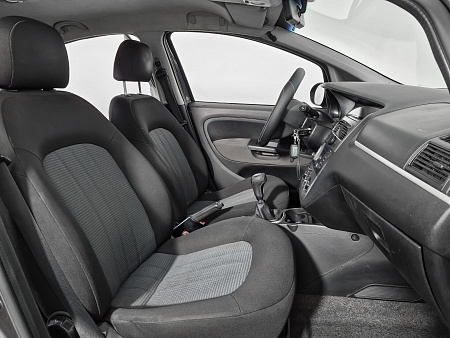 Fiat Linea 1.4 MT (120 л.с.), 2011 — купить в Нижнем Новгороде