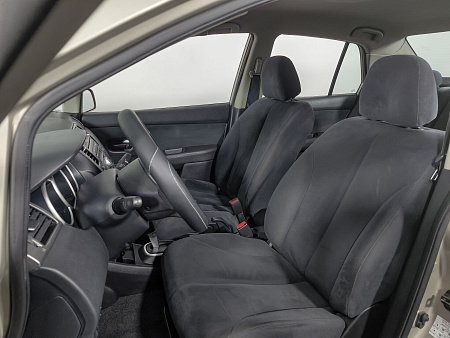Nissan Tiida 1.6 AT (110 л.с.), 2010 Nissan Tiida 1.6 AT (110 л.с.), 2010 — купить в Нижнем Новгороде