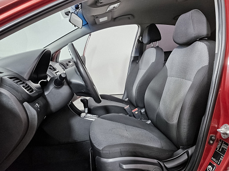 Hyundai Solaris 1.4 AT (107 л.с.), 2014 Hyundai Solaris 1.4 AT (107 л.с.), 2014 — купить в Нижнем Новгороде