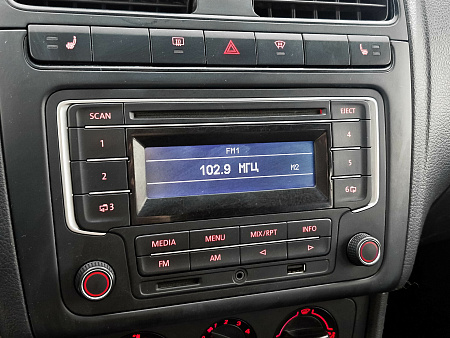 Volkswagen Polo 1.6 AT (105 л.с.), 2013 Volkswagen Polo 1.6 AT (105 л.с.), 2013 — купить в Нижнем Новгороде