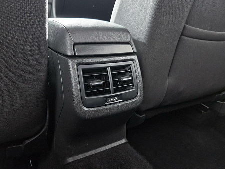 SEAT Leon 1.2 AMT (105 л.с.), 2013 — купить в Нижнем Новгороде