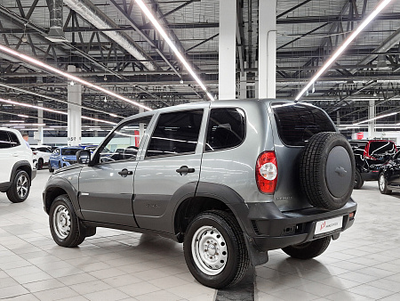 Chevrolet Niva 1.7 MT (80 л.с.) 4WD, 2014 Chevrolet Niva 1.7 MT (80 л.с.) 4WD, 2014 — купить в Нижнем Новгороде
