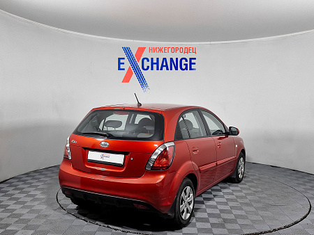 Kia Rio 1.4 AT (95 л.с.), 2011 — купить в Нижнем Новгороде