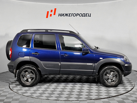 Chevrolet Niva 1.7 MT (80 л.с.) 4WD, 2017 Chevrolet Niva 1.7 MT (80 л.с.) 4WD, 2017 — купить в Нижнем Новгороде