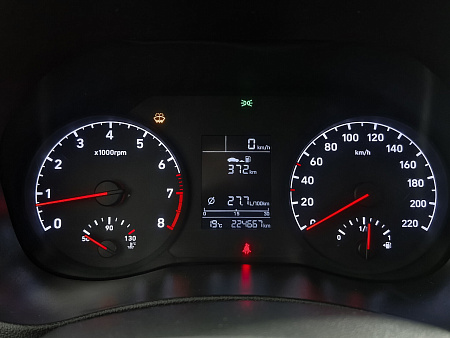 Hyundai Solaris 1.6 MT (123 л.с.), 2019 Hyundai Solaris 1.6 MT (123 л.с.), 2019 — купить в Нижнем Новгороде