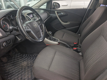 Opel Astra 1.6 MT (115 л.с.), 2010 Opel Astra 1.6 MT (115 л.с.), 2010 — купить в Нижнем Новгороде