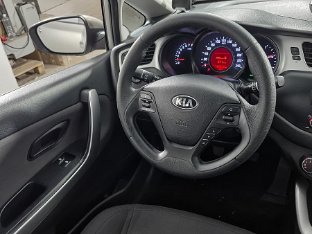Kia Ceed 1.6 MT (129 л.с.), 2012 — купить в Нижнем Новгороде