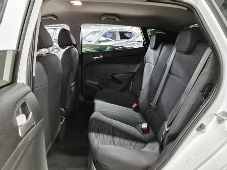 Hyundai Solaris 1.4 AT (107 л.с.), 2014 — купить в Нижнем Новгороде