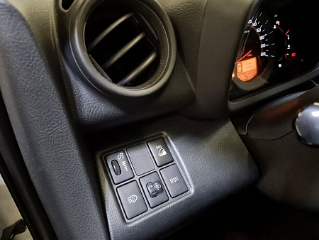 Toyota RAV4 2.0 CVT (158 л.с.) 4WD, 2011 Toyota RAV4 2.0 CVT (158 л.с.) 4WD, 2011 — купить в Нижнем Новгороде