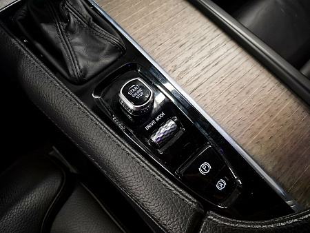 Volvo V90 Cross Country 2.0 AT (249 л.с.) 4WD, 2021 — купить в Нижнем Новгороде