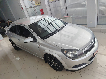 Opel Astra GTC 1.6 MT (115 л.с.), 2008 Opel Astra GTC 1.6 MT (115 л.с.), 2008 — купить в Нижнем Новгороде