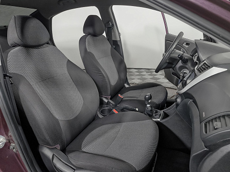 Hyundai Solaris 1.4 MT (107 л.с.), 2012 Hyundai Solaris 1.4 MT (107 л.с.), 2012 — купить в Нижнем Новгороде