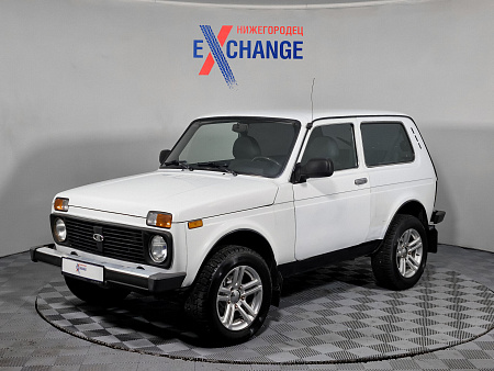 Lada (Ваз) 2121 (4x4) 1.7 MT (83 л.с.) 4WD, 2015 Lada (Ваз) 2121 (4x4) 1.7 MT (83 л.с.) 4WD, 2015 — купить в Нижнем Новгороде