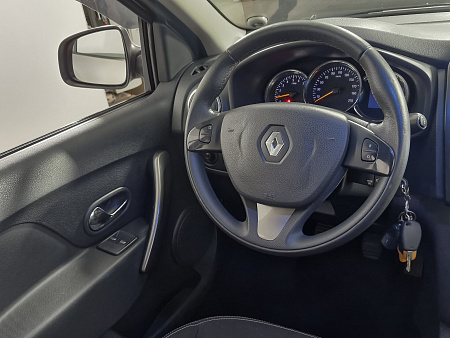 Renault Sandero 1.6 MT (102 л.с.), 2015 — купить в Нижнем Новгороде