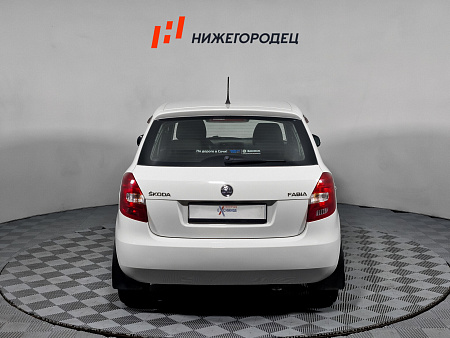 Skoda Fabia 1.6 AT (105 л.с.), 2013 Skoda Fabia 1.6 AT (105 л.с.), 2013 — купить в Нижнем Новгороде