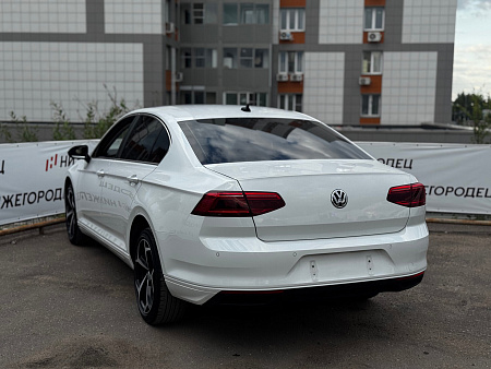 Volkswagen Passat 2.0 AMT (190 л.с.), 2020 — купить в Нижнем Новгороде