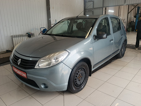Renault Sandero 1.6 MT (103 л.с.), 2011 Renault Sandero 1.6 MT (103 л.с.), 2011 — купить в Нижнем Новгороде