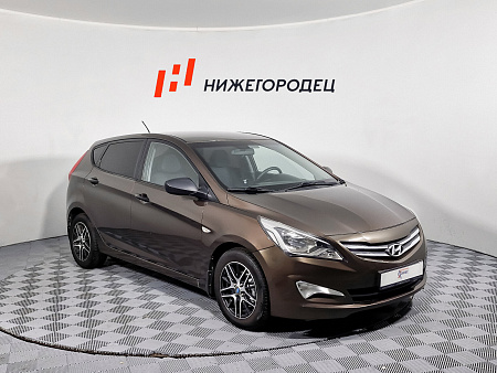 Hyundai Solaris 1.4 AT (107 л.с.), 2015 Hyundai Solaris 1.4 AT (107 л.с.), 2015 — купить в Нижнем Новгороде