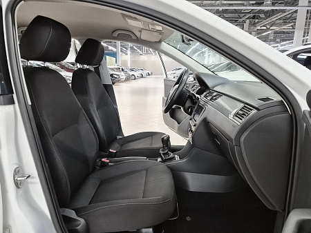 Skoda Rapid 1.6 MT (105 л.с.), 2014 Skoda Rapid 1.6 MT (105 л.с.), 2014 — купить в Нижнем Новгороде