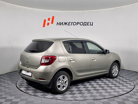 Renault Sandero 1.6 MT (102 л.с.), 2015 — купить в Нижнем Новгороде