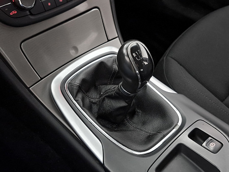 Opel Insignia 1.6 MT (180 л.с.), 2012 Opel Insignia 1.6 MT (180 л.с.), 2012 — купить в Нижнем Новгороде