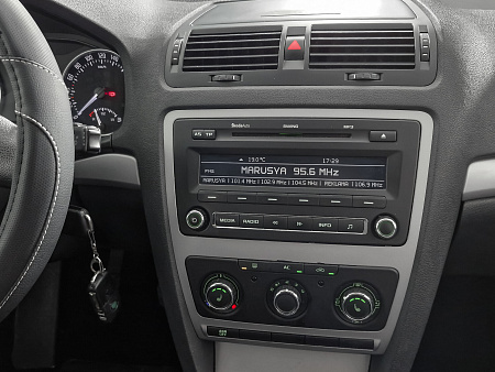 Skoda Octavia 1.6 MT (102 л.с.), 2013 Skoda Octavia 1.6 MT (102 л.с.), 2013 — купить в Нижнем Новгороде