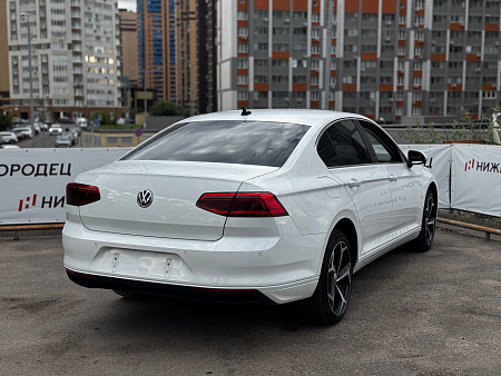 Volkswagen Passat 2.0 AMT (190 л.с.), 2020 — купить в Нижнем Новгороде